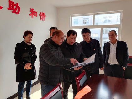 集团向导赴移民搬家安顿点调研